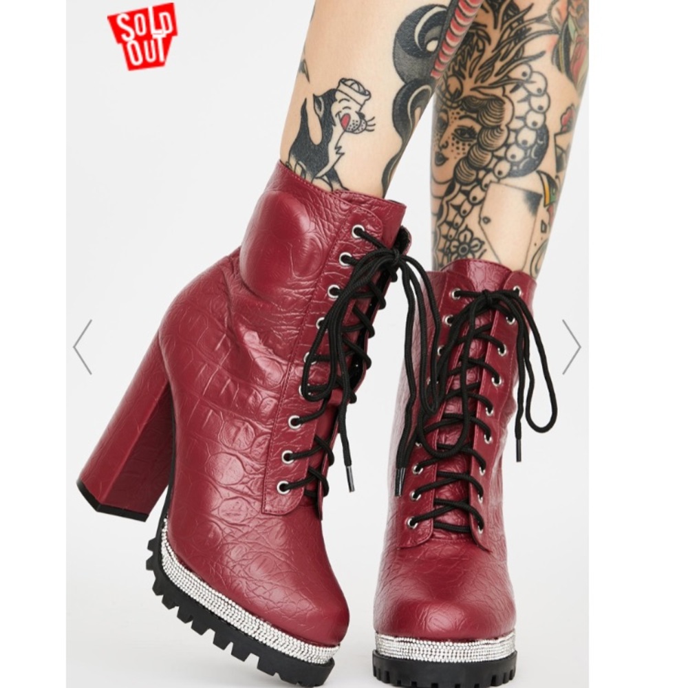 🌟SALE🌟BOGO1/2 off Cape Robbin 💉🧛🏽bloody bo…